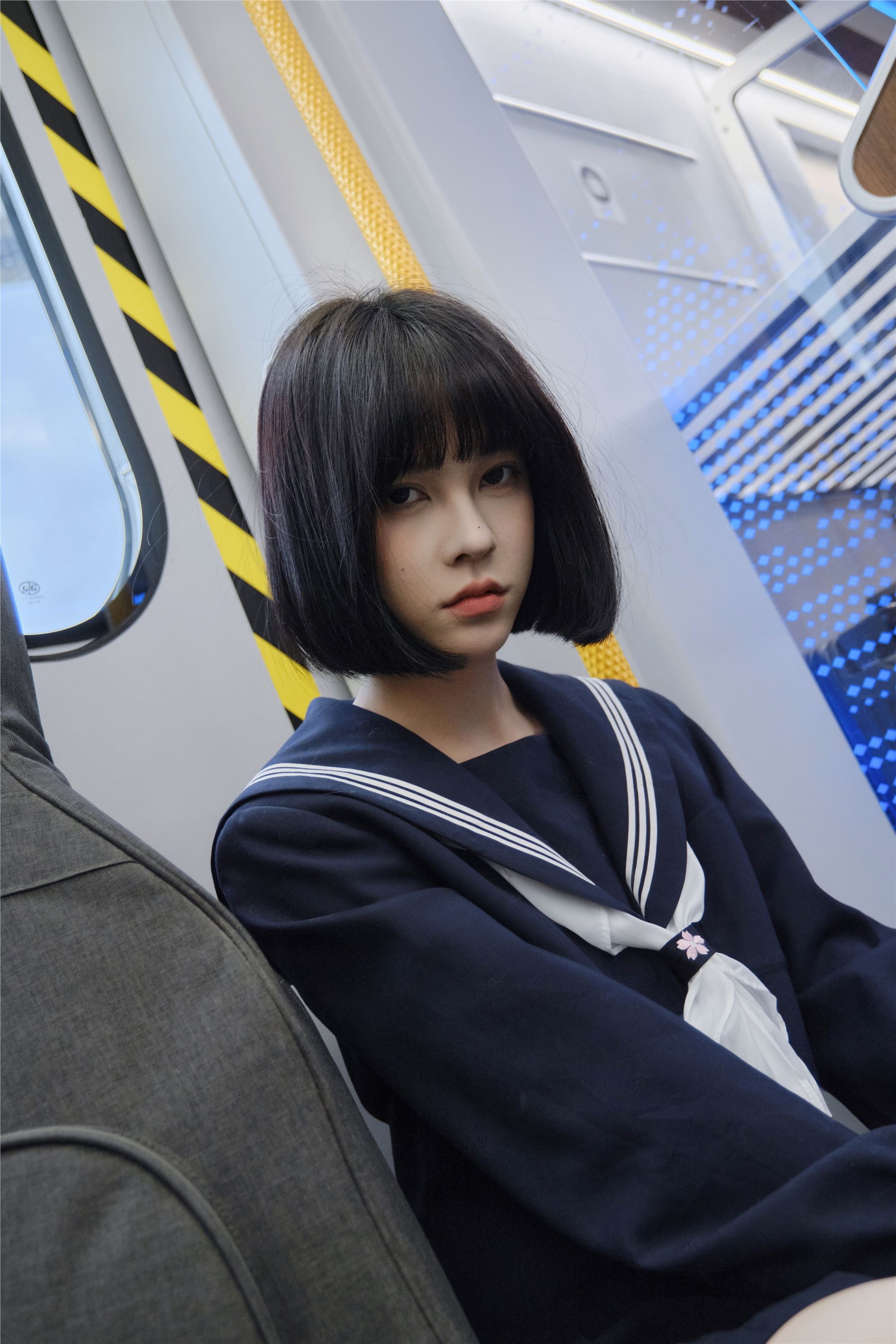 YITUYU艺图语 2025.02.07 列车jk 悲伤薯条555